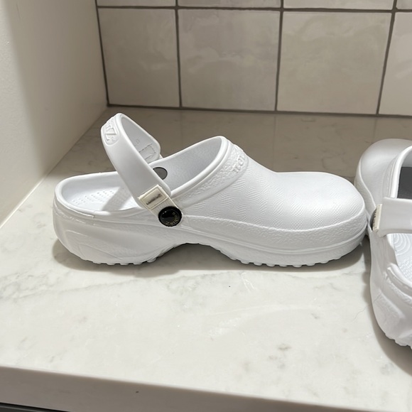 NWOT{nothinZ}Sz L8, JR 6 white Clog - Picture 6 of 8